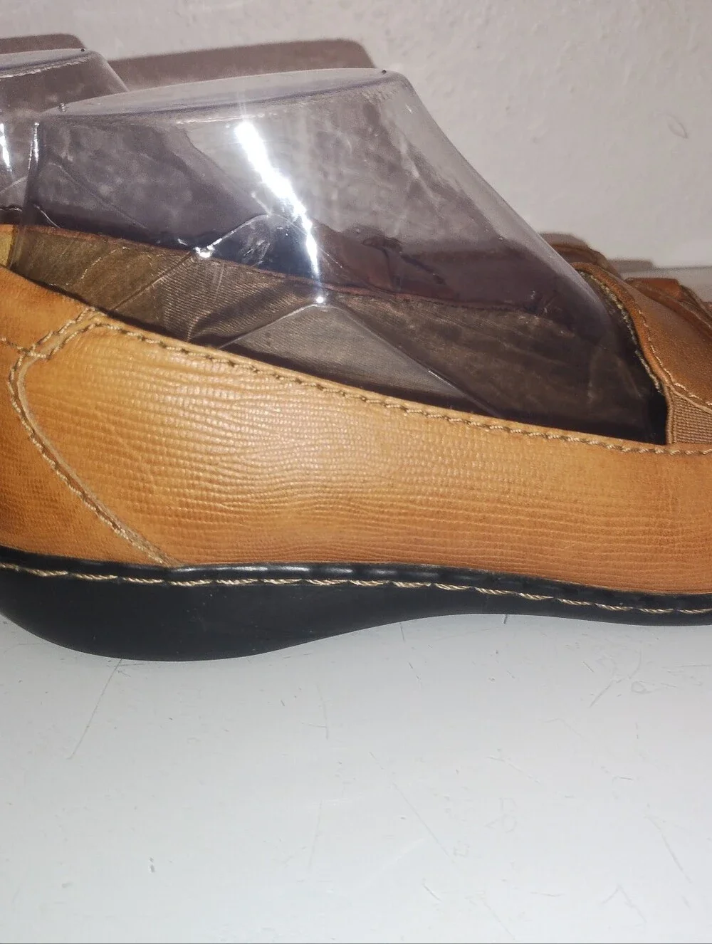 Clarks Women's Ashland Ice Slip-On Loafer - Size 8.5 M